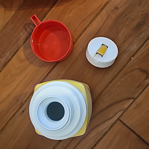 Vintage 1981 Thermos co Red Barn lunch box with cup - Picture 12 of 15